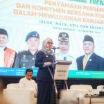 Wali Kota Banjarbaru , Hj. Erna Lisa Halaby ketika memaparkan materi terkait visi misi Banjarbaru Emas